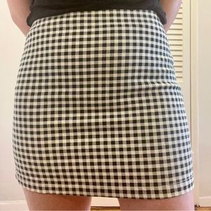 Forever 21 Black & White Gingham Mini Skirt